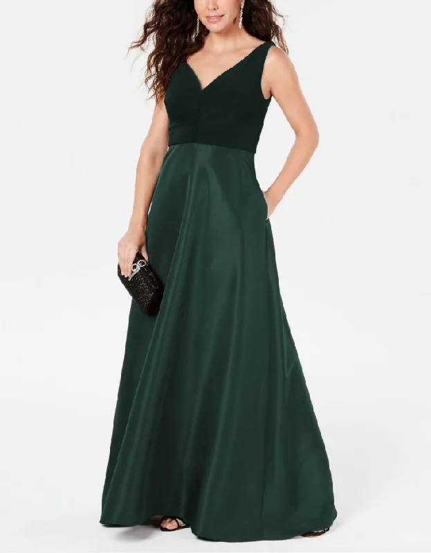 Year-End Sale 10 - adrianna papell emerald green taffeta gown